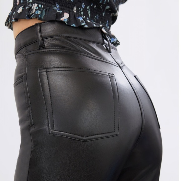 BNWT Wilfred Melina  high rise straight leg faux leather Jeans. Reposhing. - Picture 4 of 15